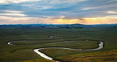 参与《宝可梦：剑盾》线上比赛 异色伽勒尔三圣鸟免费送